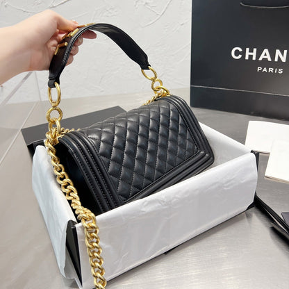 Leboy-Serie Schultertasche mit Kette