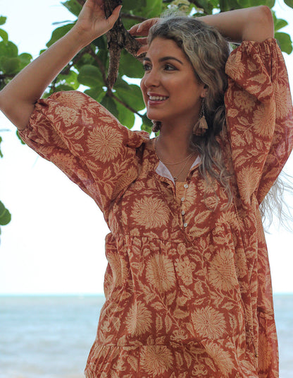 Neera kurzes Kleid in Masala – gefüttert