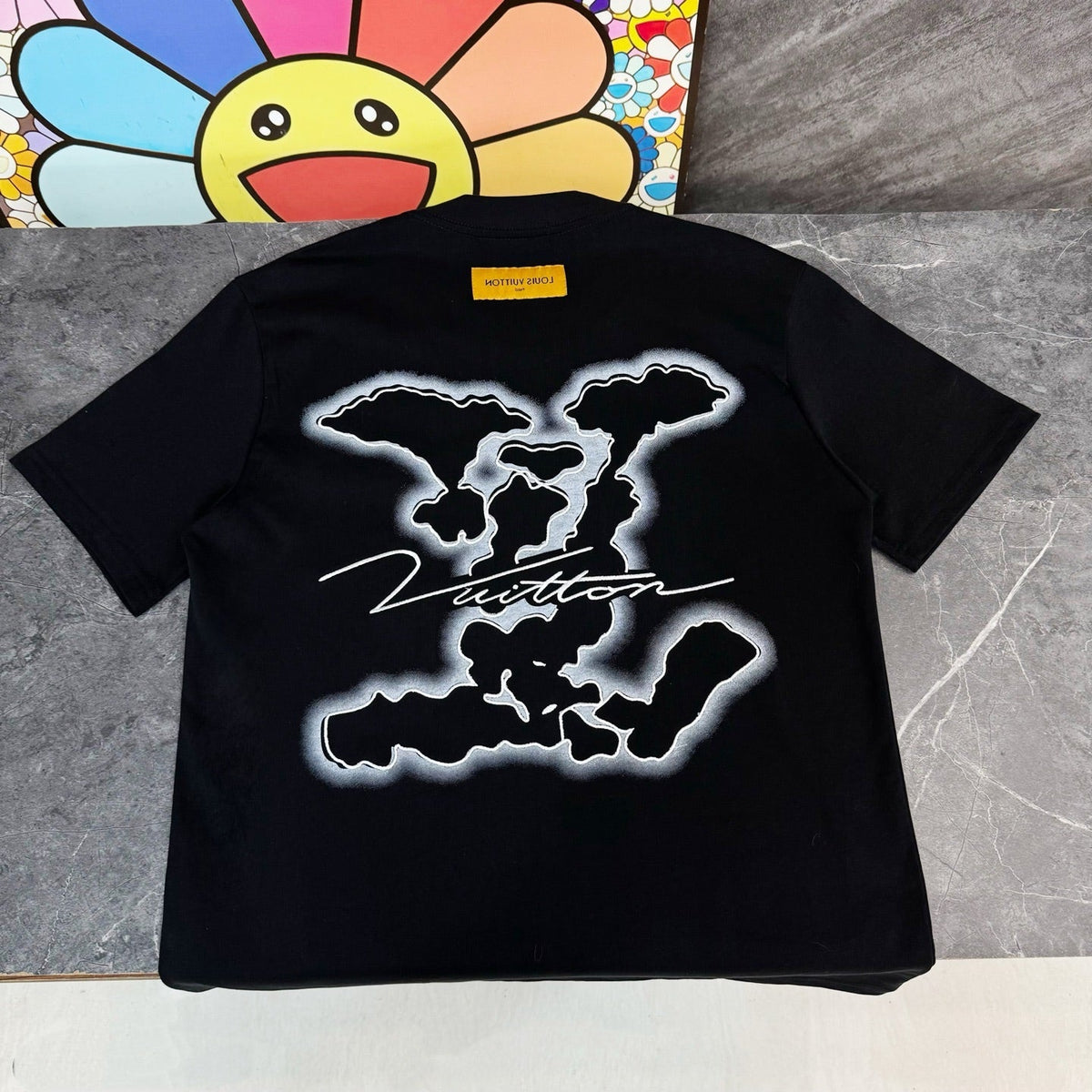 Einfaches, vielseitiges T-Shirt mit Print