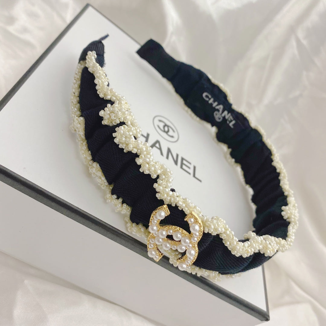 Elegantes Perlen-Haarband