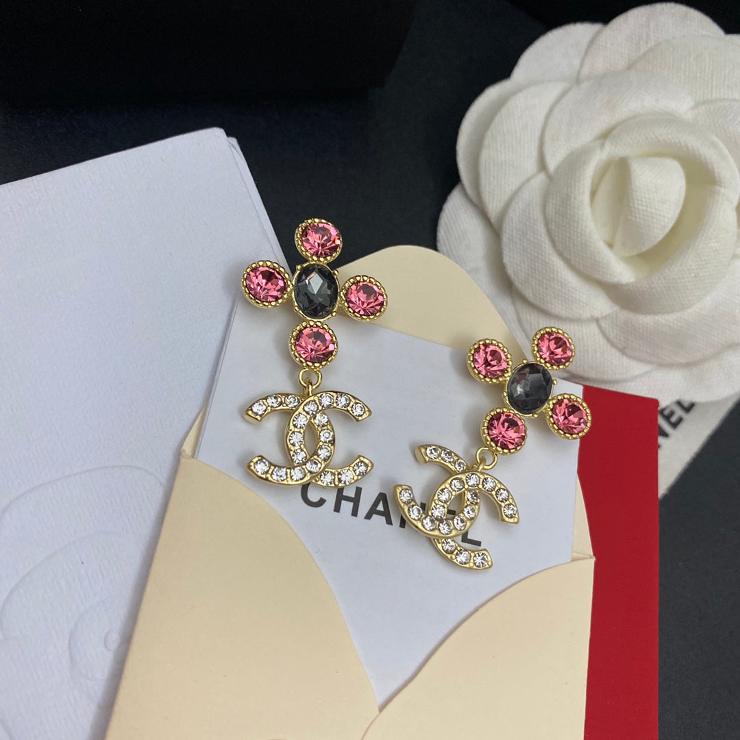 Elegante Diamant-Blumenohrringe