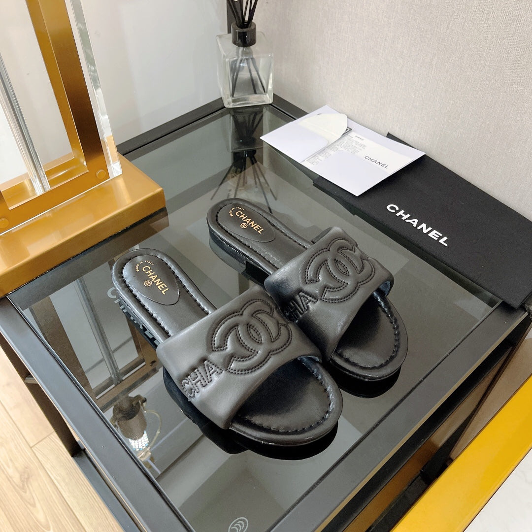 Stylische weiche Damenhausschuhe