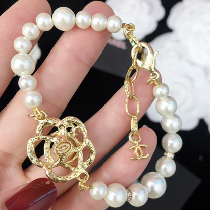 Camellia verstellbares Perlenarmband
