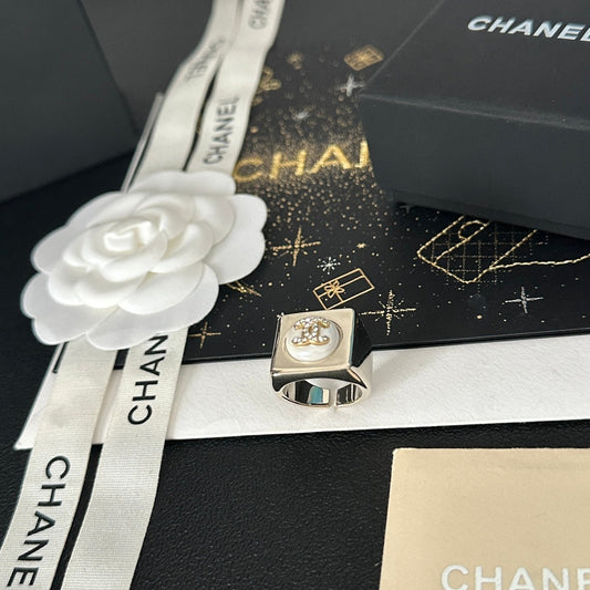 Vintage Offener Ring Weiß