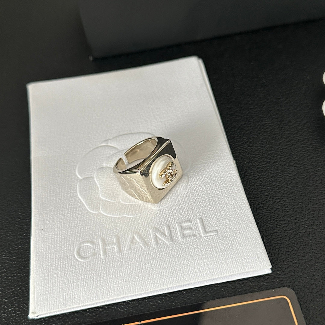 Vintage Offener Ring Weiß