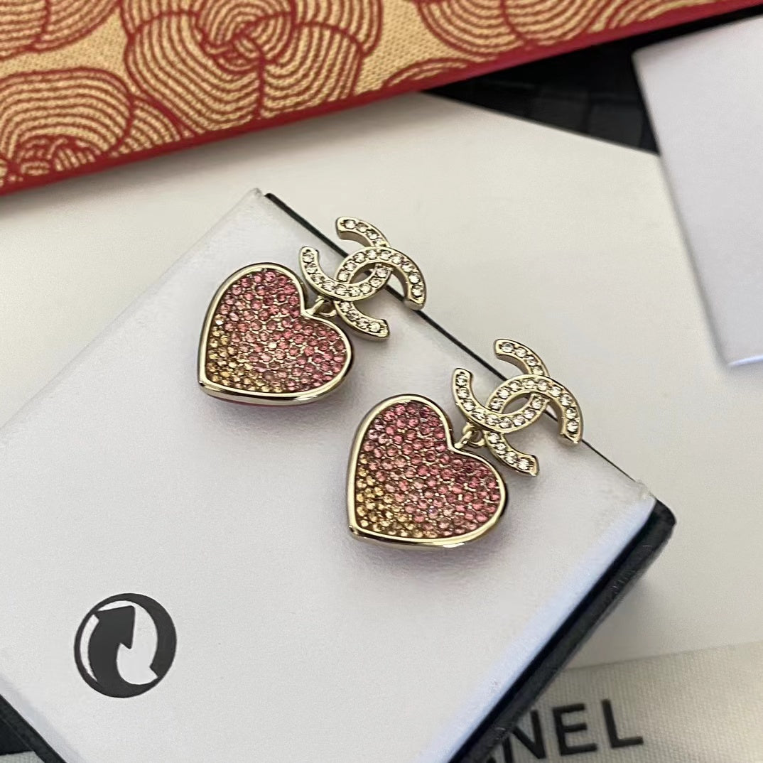 Elegante Diamant-Herz-Ohrringe