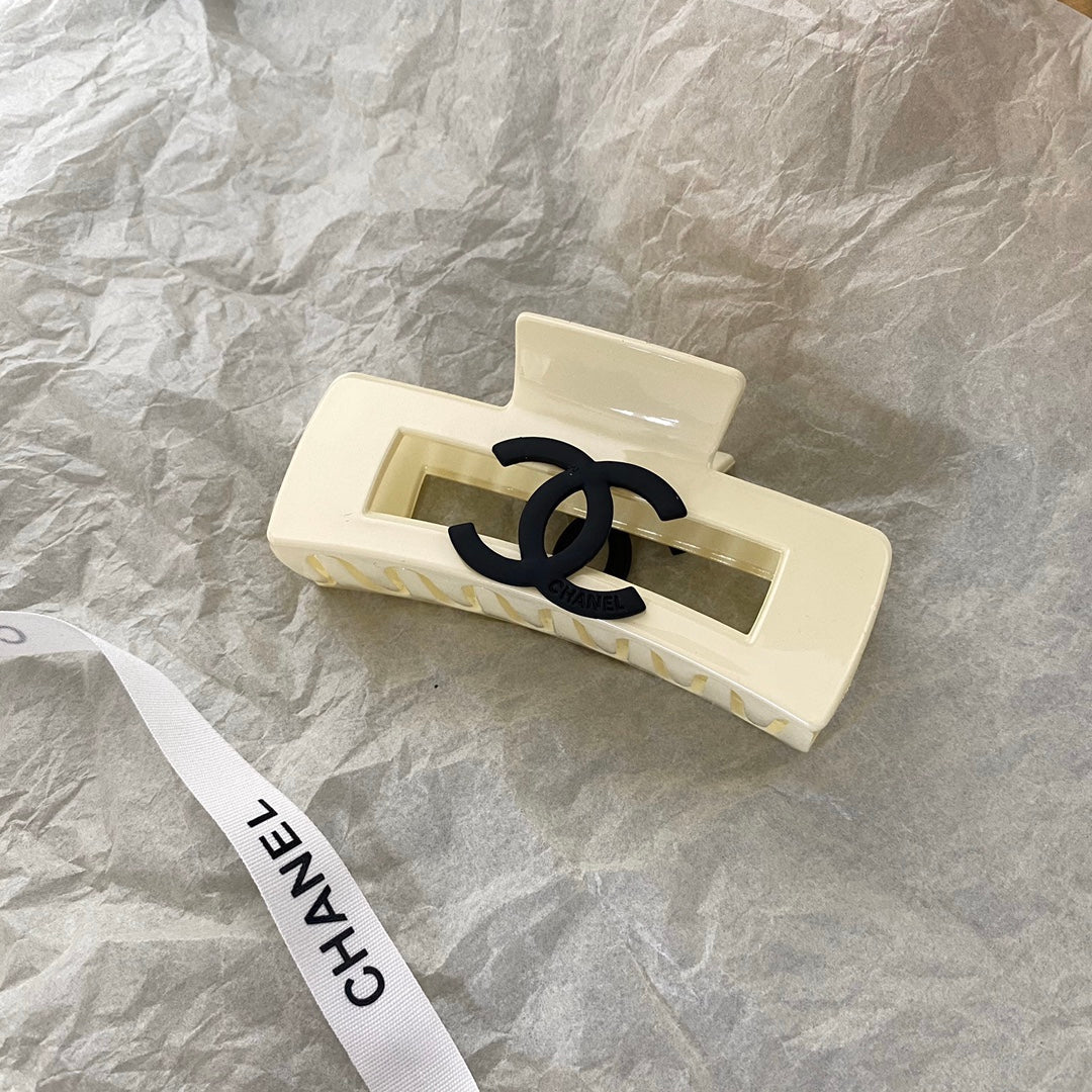 Haarspange Groß mit elegantem Design
