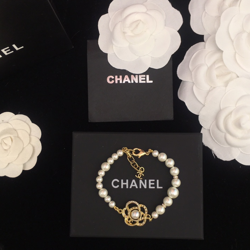 Camellia verstellbares Perlenarmband