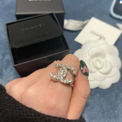 Eleganter Diamant-Perlen-Offener Ring