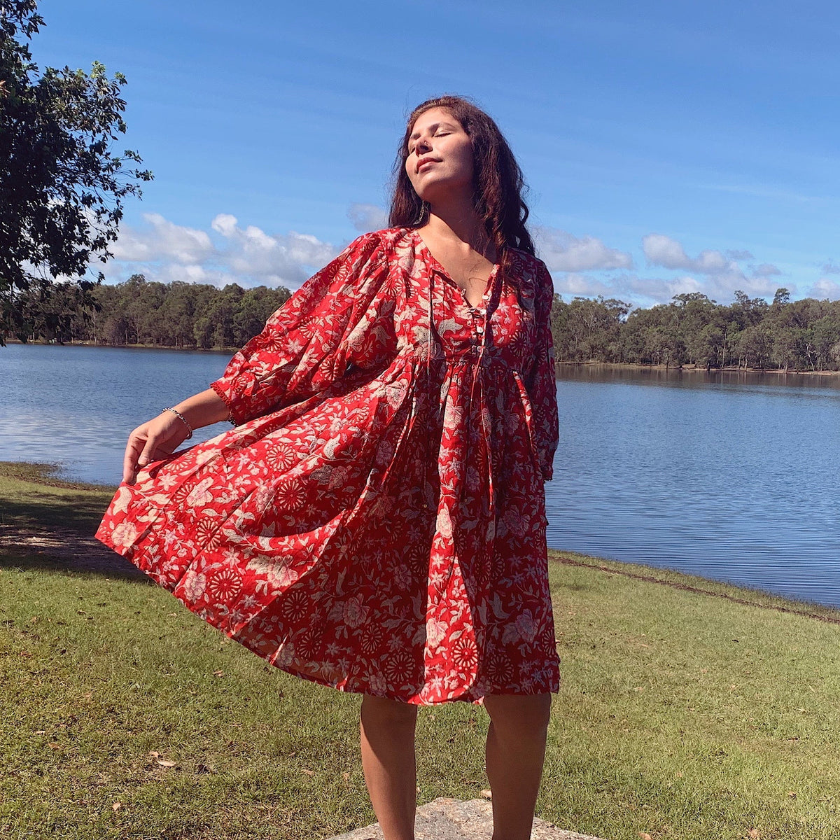 Hawa Kurzarmkleid in Rouge Indian Rose
