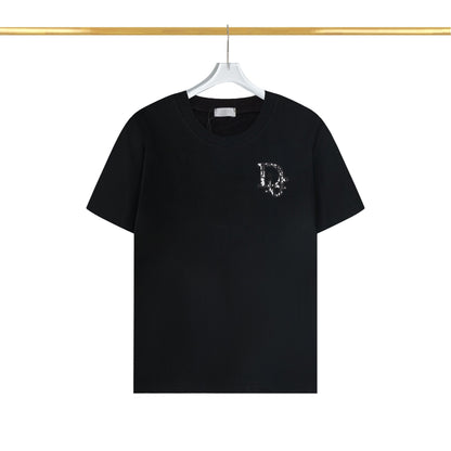 Einfaches bedrucktes Universal-T-Shirt