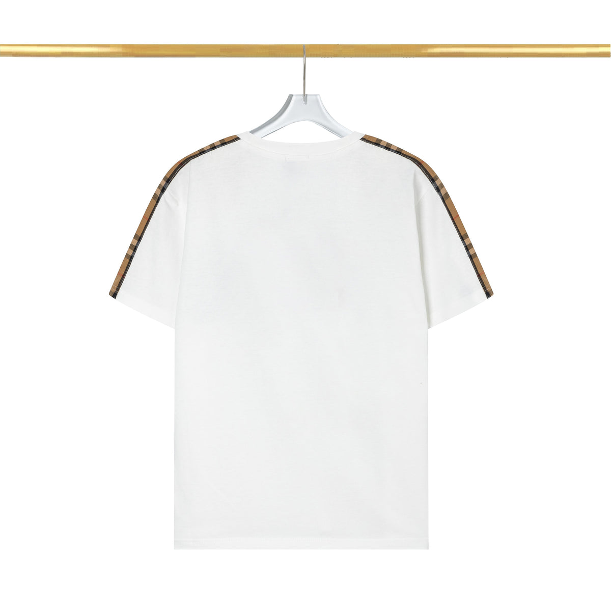 Klassisches kariertes T-Shirt