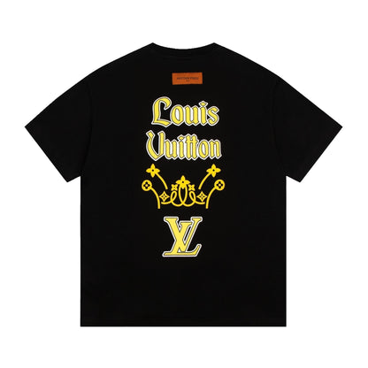 Helles T-Shirt mit Aufdruck