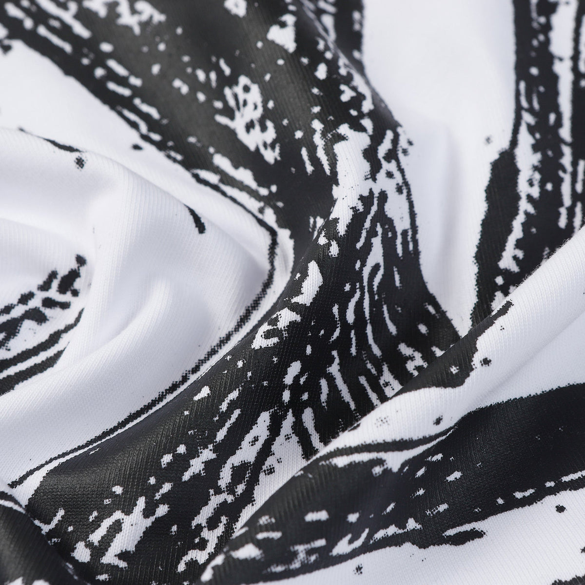 Kreatives T-Shirt mit Buchstaben-Print