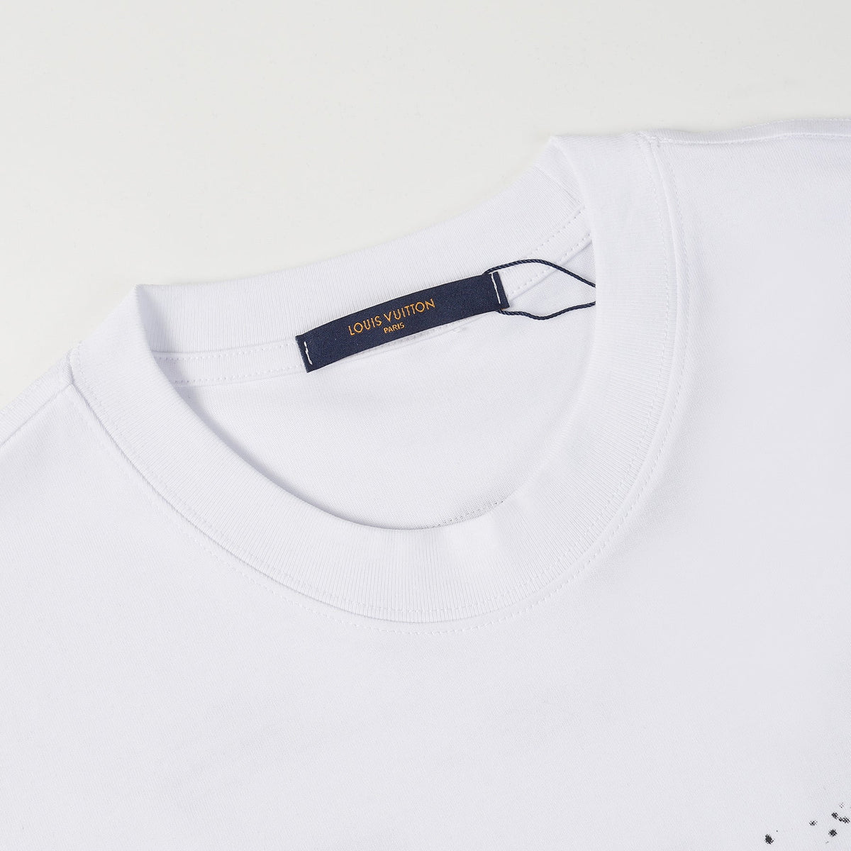 Kreatives T-Shirt mit Buchstaben-Print
