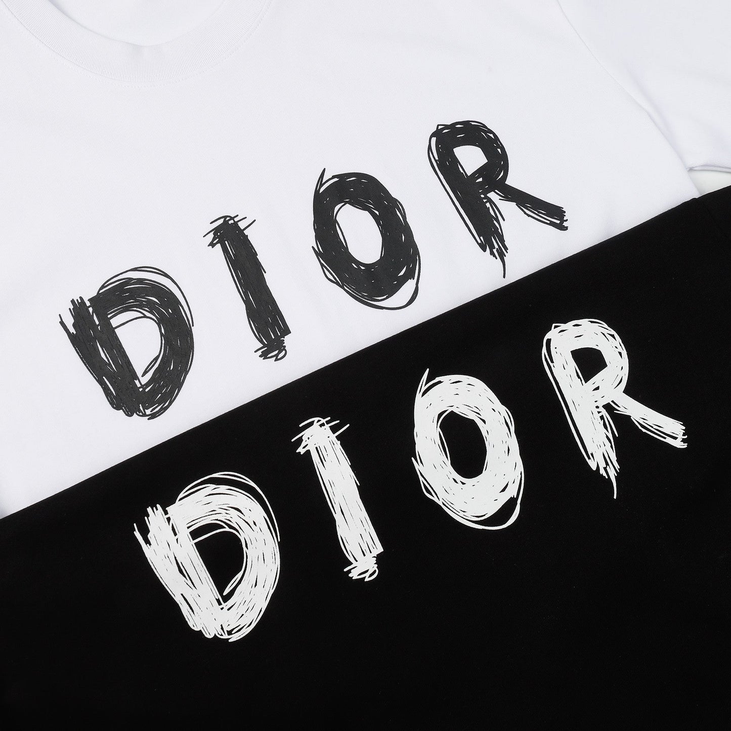Einfaches bedrucktes T-Shirt
