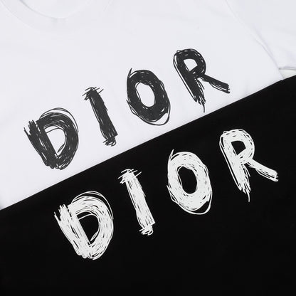 Einfaches bedrucktes T-Shirt