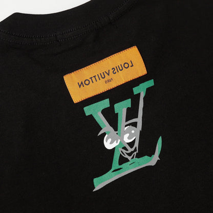 Kreatives bedrucktes T-Shirt