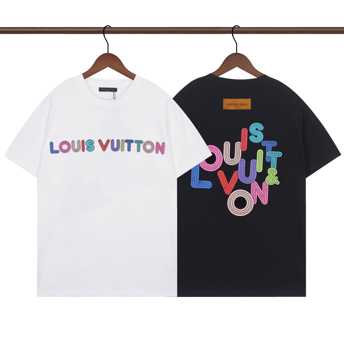 T-Shirt mit unregelmäßigem Buchstaben-Print