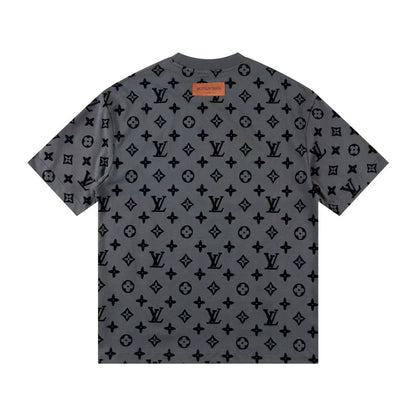 Klassisches T-Shirt mit geprägtem Muster