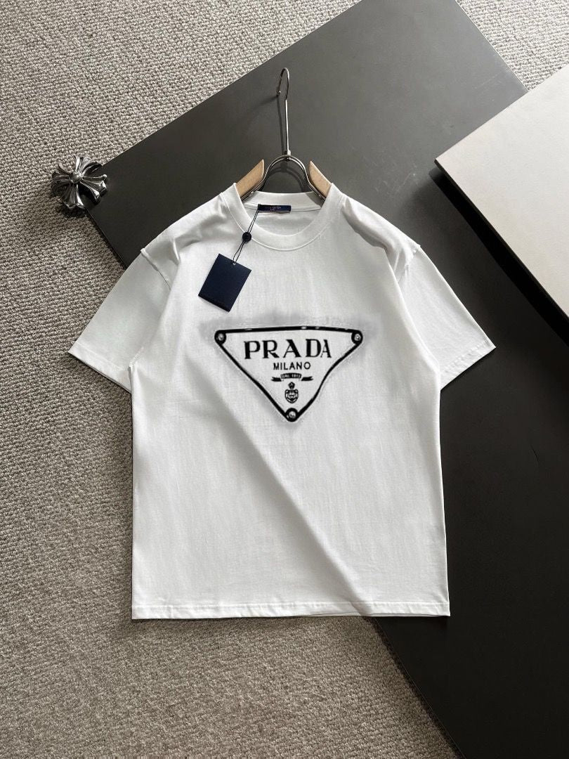 Klassisches T-Shirt mit Print