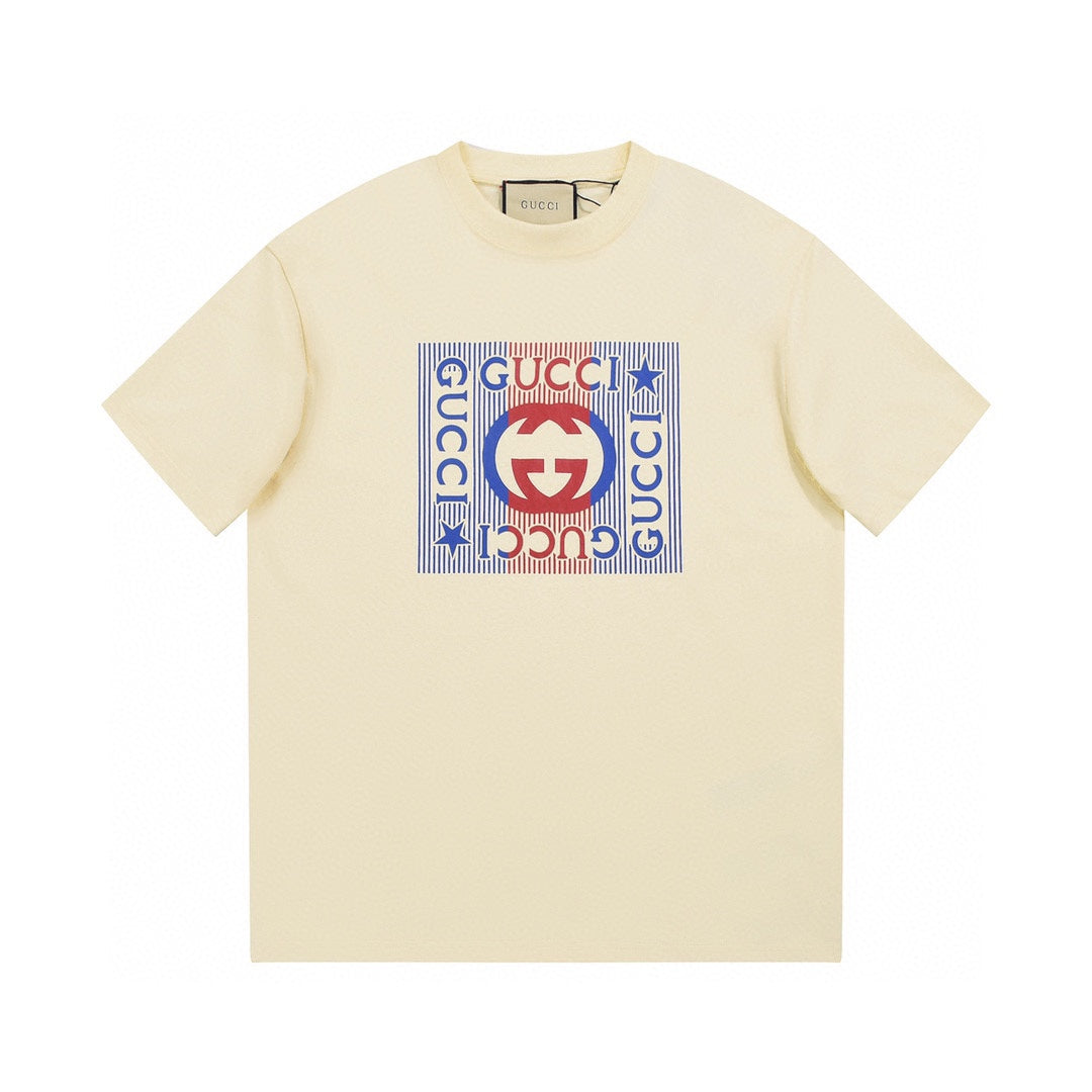 T-Shirt mit quadratischem Aufdruck
