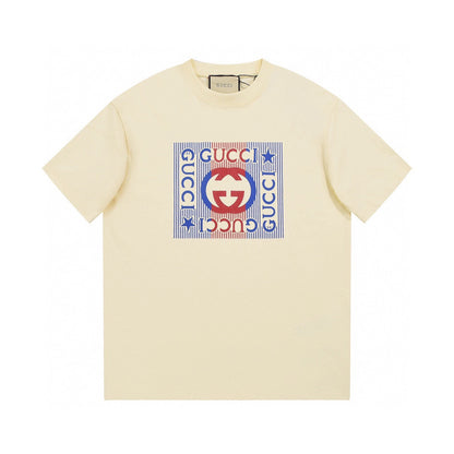T-Shirt mit quadratischem Aufdruck