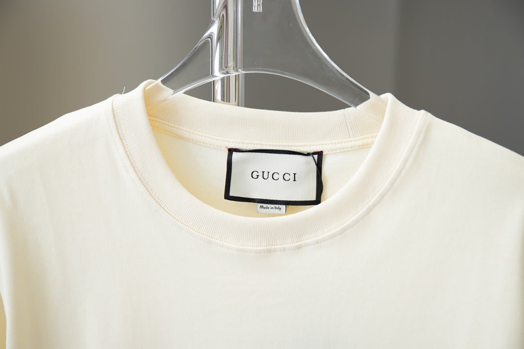 T-Shirt mit Bärendruck