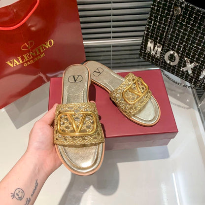 Cutout Flat Slippers