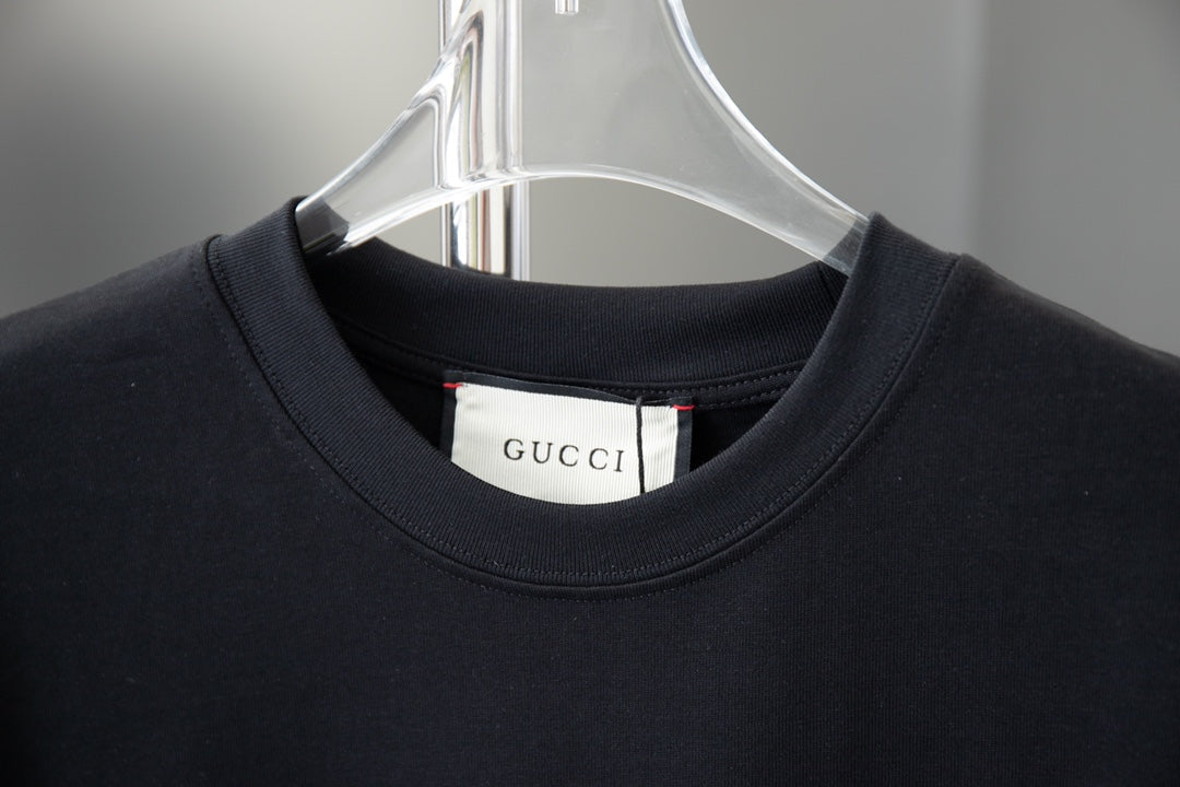 T-Shirt mit Bärendruck