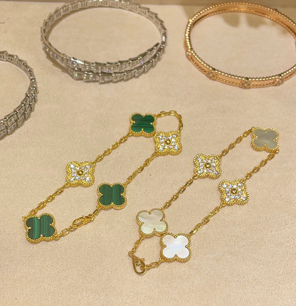 Luxuriöses Muschelklee-Armband