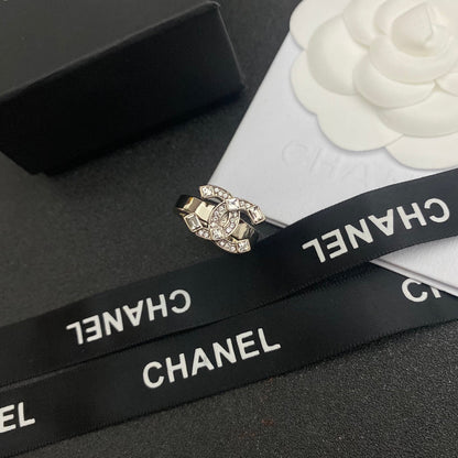 Funkelnder Diamant-Logo-offener Ring