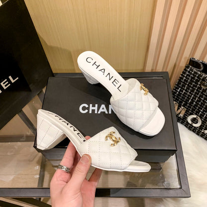 Diamantleder-Dreieck-Absatzschuhe