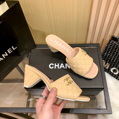 Diamantleder-Dreieck-Absatzschuhe