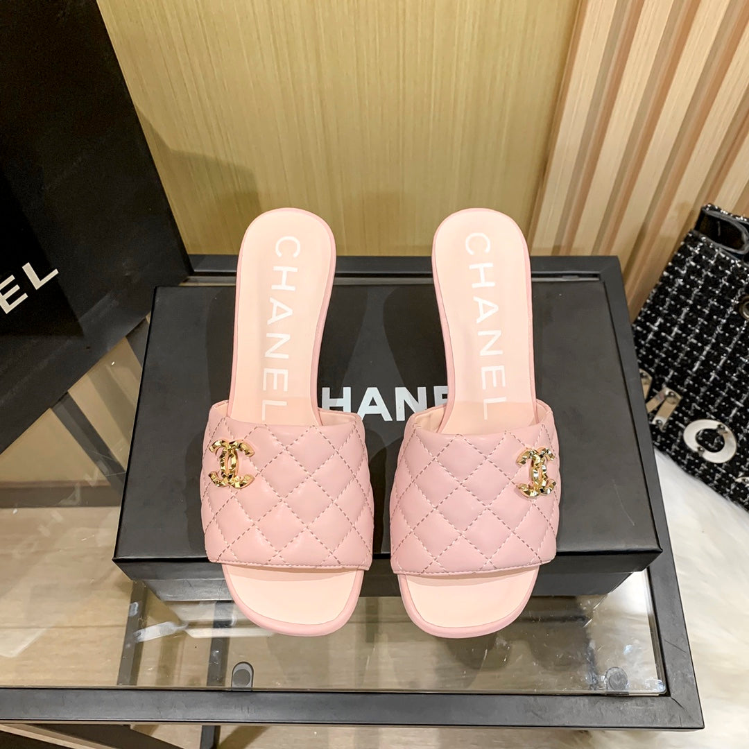 Diamantleder-Dreieck-Absatzschuhe