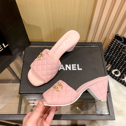 Diamantleder-Dreieck-Absatzschuhe