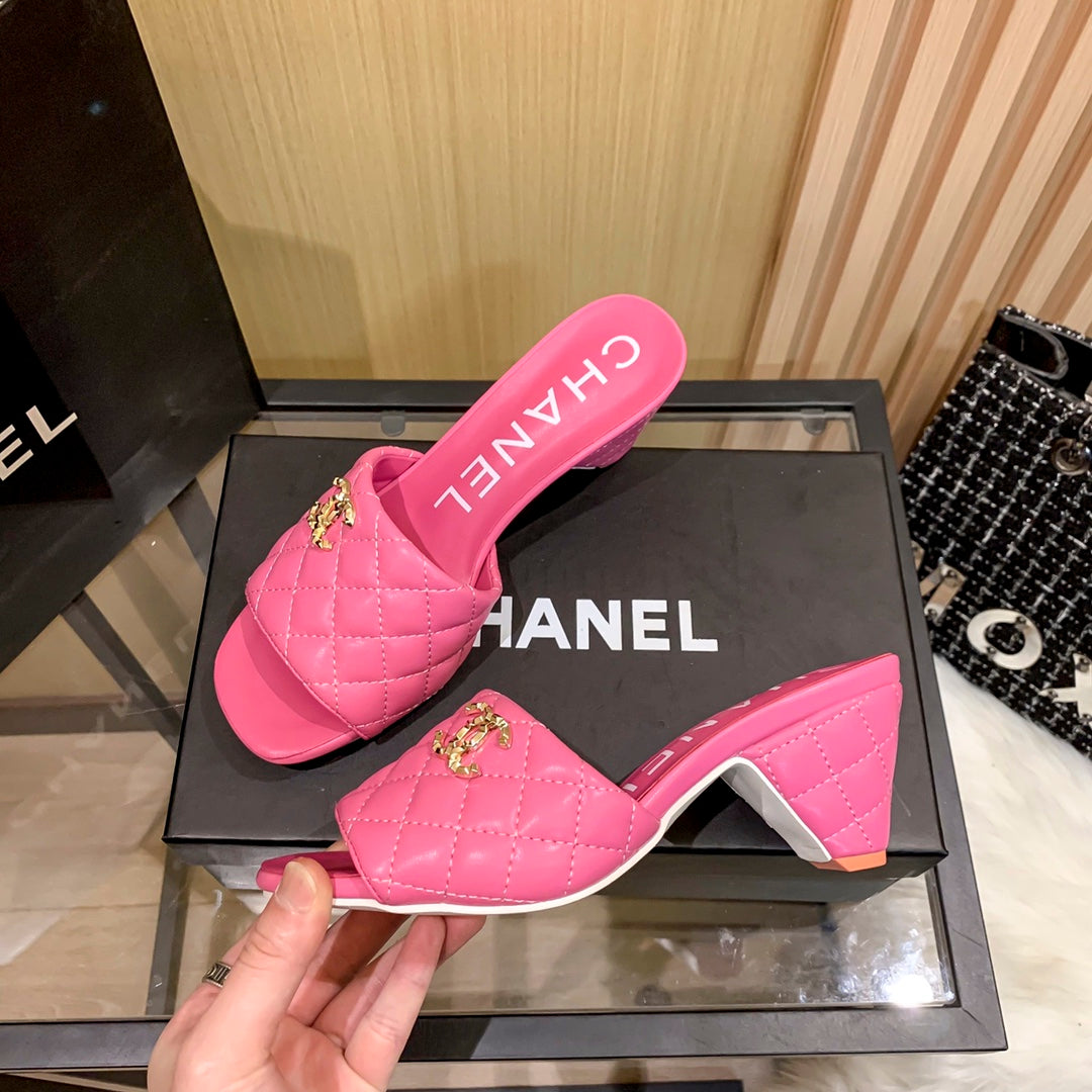 Diamantleder-Dreieck-Absatzschuhe
