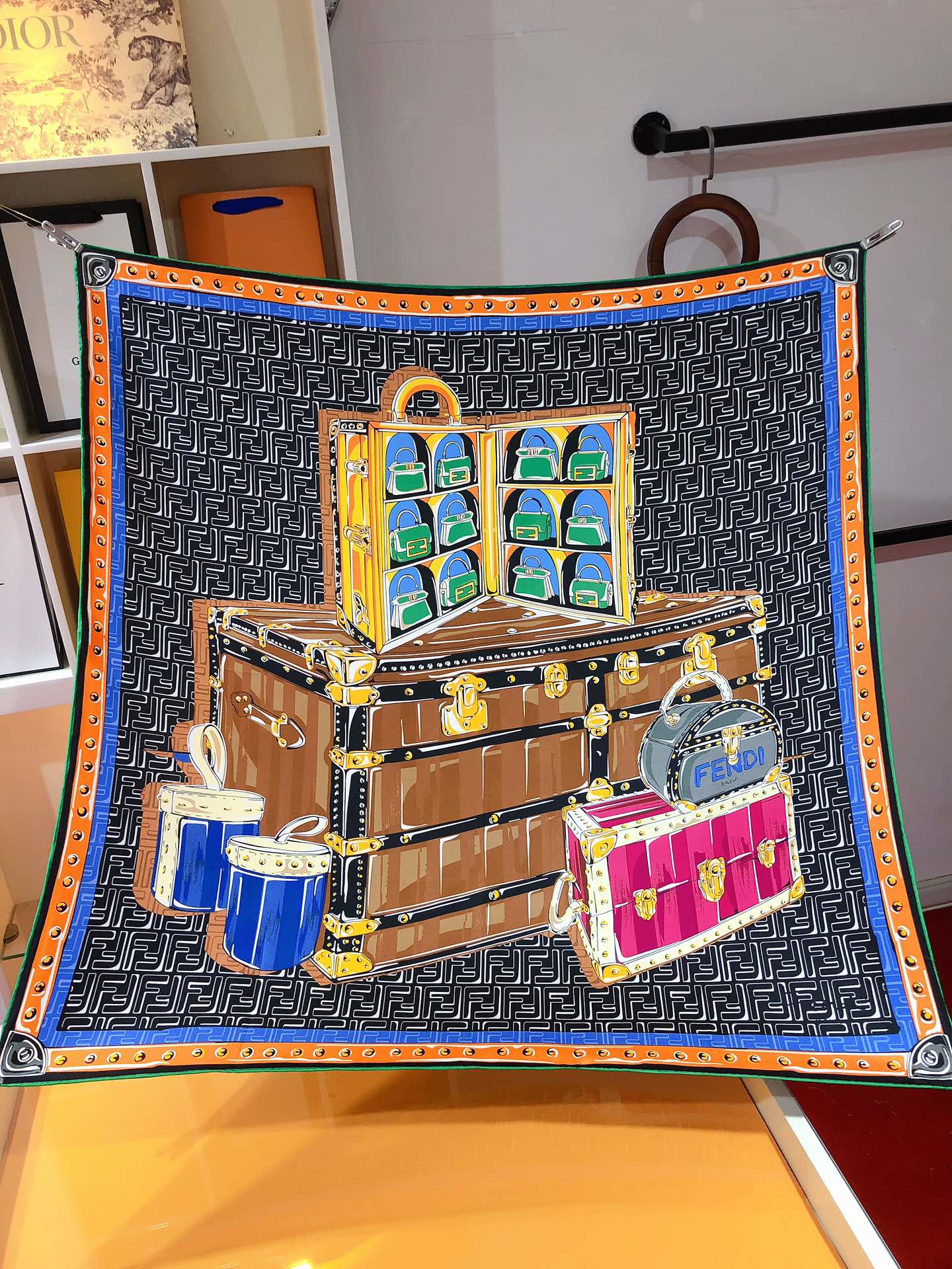 Vintage Handtasche Grafikdruck Seidenschal