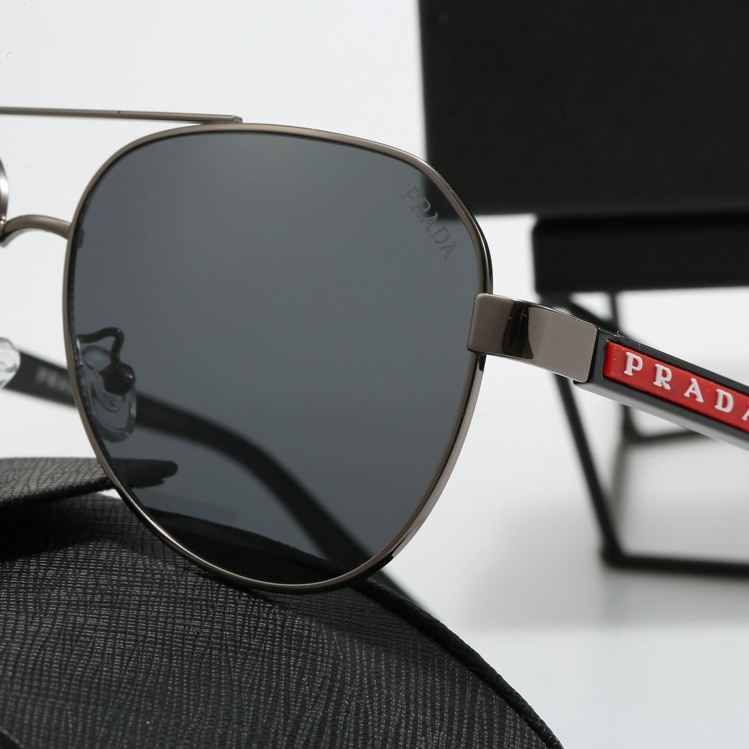 Sonnenbrille aus Metall mit Doppelsteg