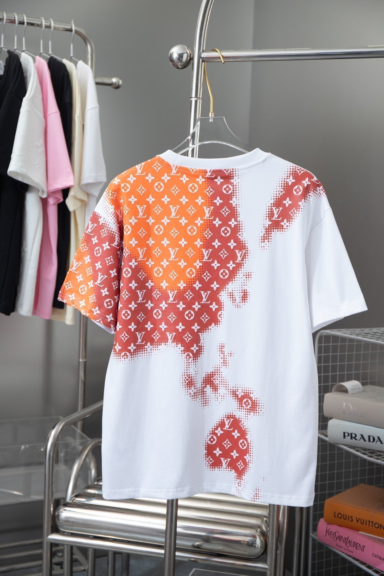 NEW 0401 T-shirt