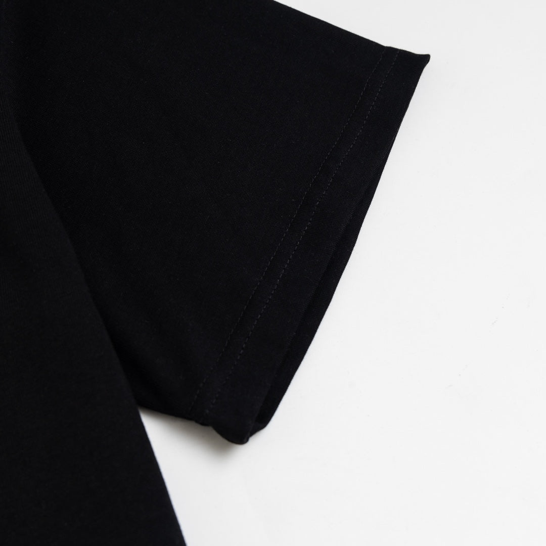 Modisches bedrucktes T-Shirt