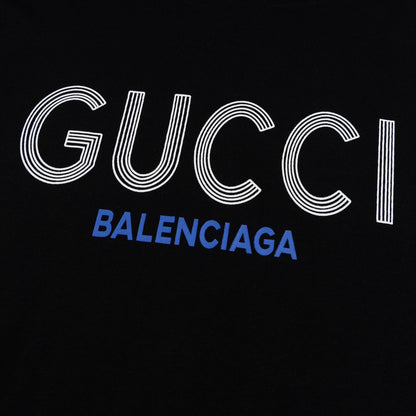 Modisches bedrucktes T-Shirt