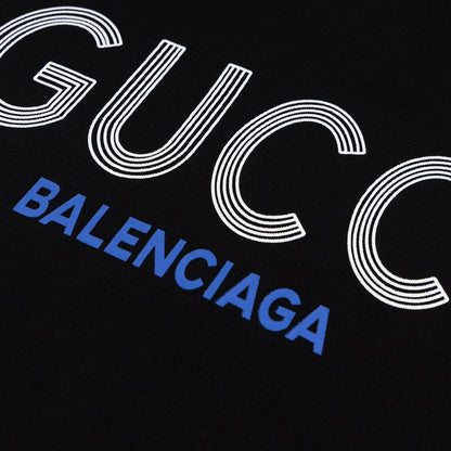 Modisches bedrucktes T-Shirt