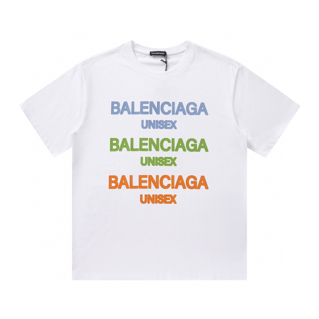 Klassisches T-Shirt mit Buchstabenaufdruck