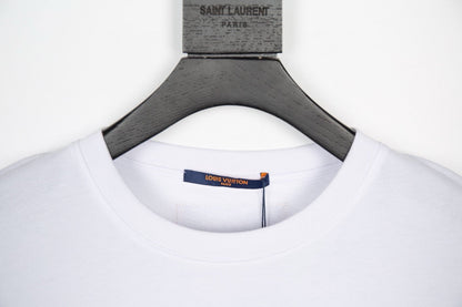 Buntes T-Shirt mit Buchstaben-Print