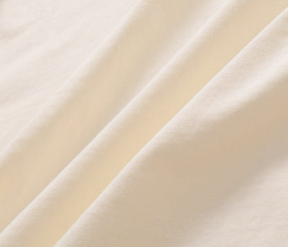 Einfaches T-Shirt aus bedruckter Baumwolle