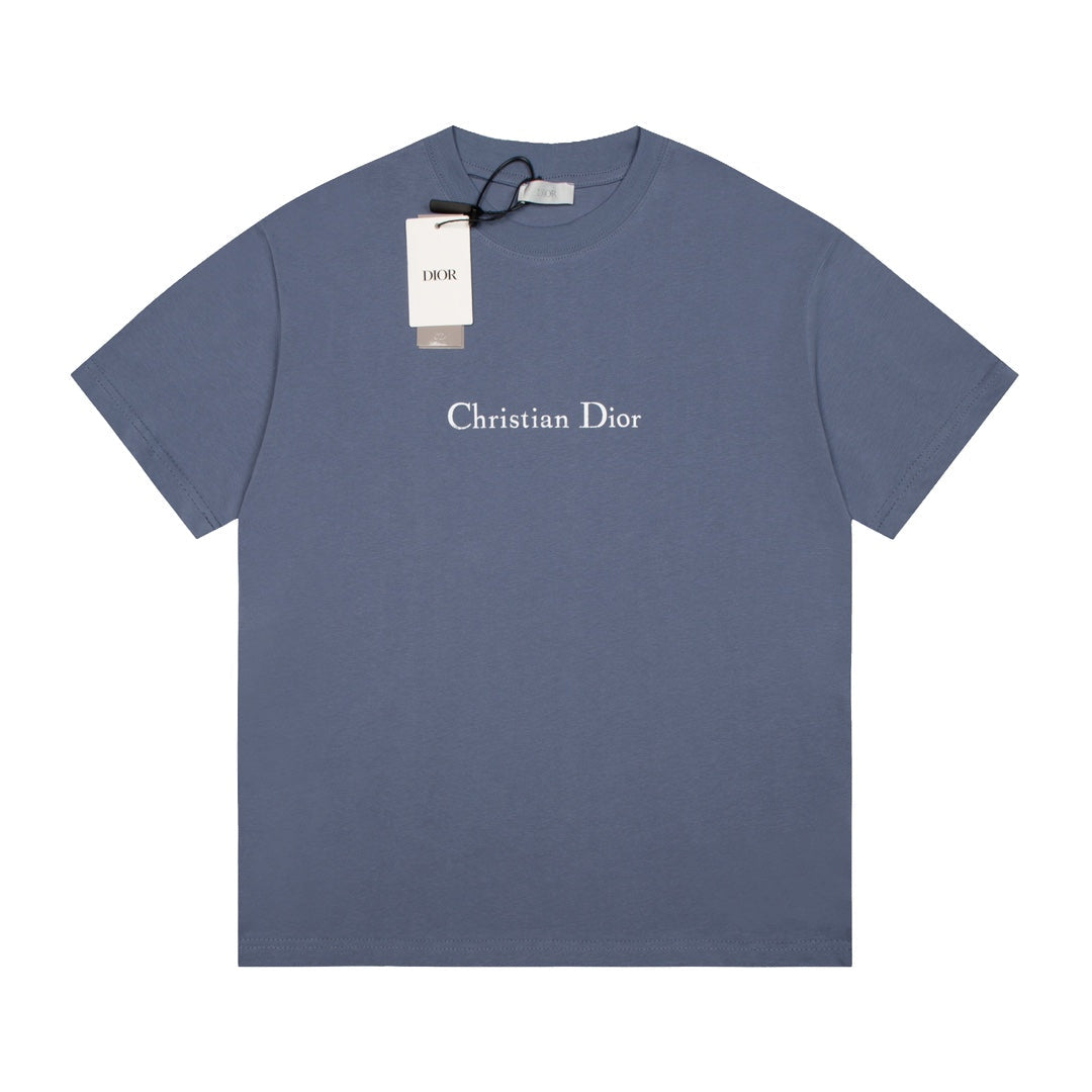 Einfaches bedrucktes T-Shirt