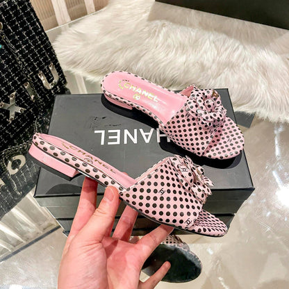 Retro Polka Dot Pantoffeln
