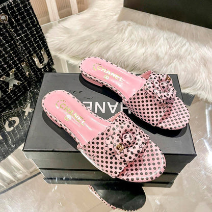 Retro Polka Dot Pantoffeln
