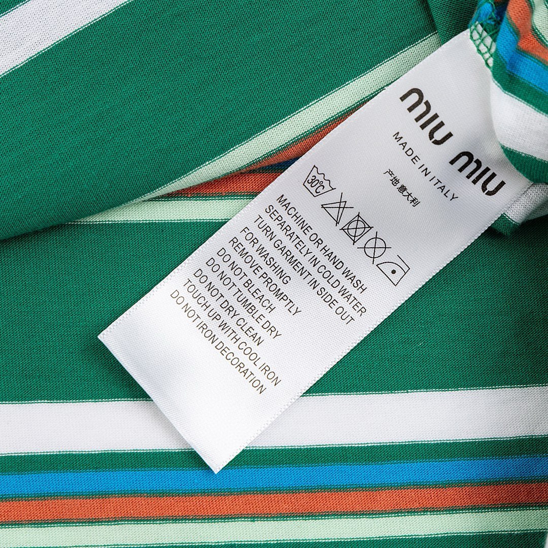 Gestreiftes Baumwoll-T-Shirt
